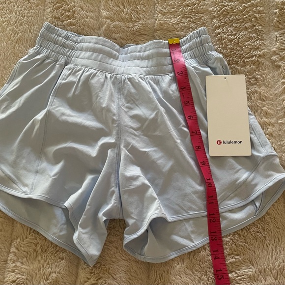 NWT Hotty Hot Short 4” - Picture 3 of 4